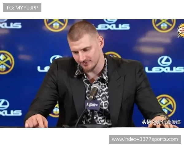 约基奇场均28.7+12.3+10.7三双数据，正负值+400联盟第七