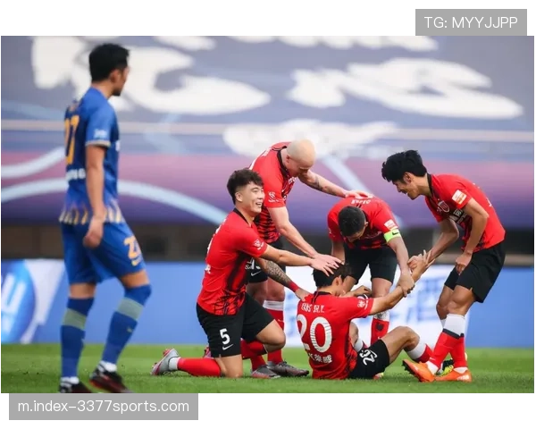 深圳新鹏城遭遇红牌战术崩盘 陈涛田忌赛马布局因姜至鹏染红失效 深圳新鹏城遭遇红牌战术崩盘 陈涛田忌赛马布局因姜至鹏染红失效